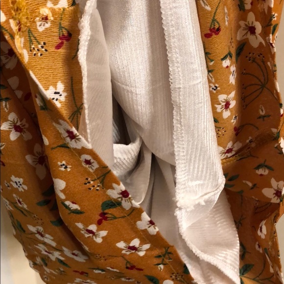 Romper - Picture 3 of 8